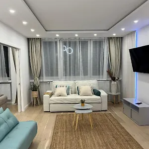 Welcome On Board Apartment